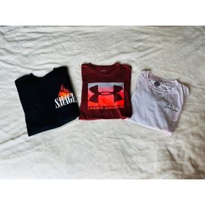 Bundle of 3 Mens t-shirts size M (popular poison, Maui & Sons, Under Armour